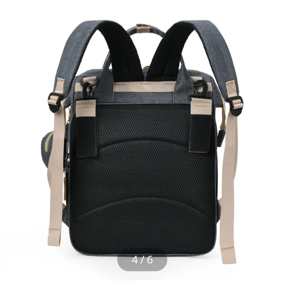 Diaper backpack with changing station - Picture 3 of 4